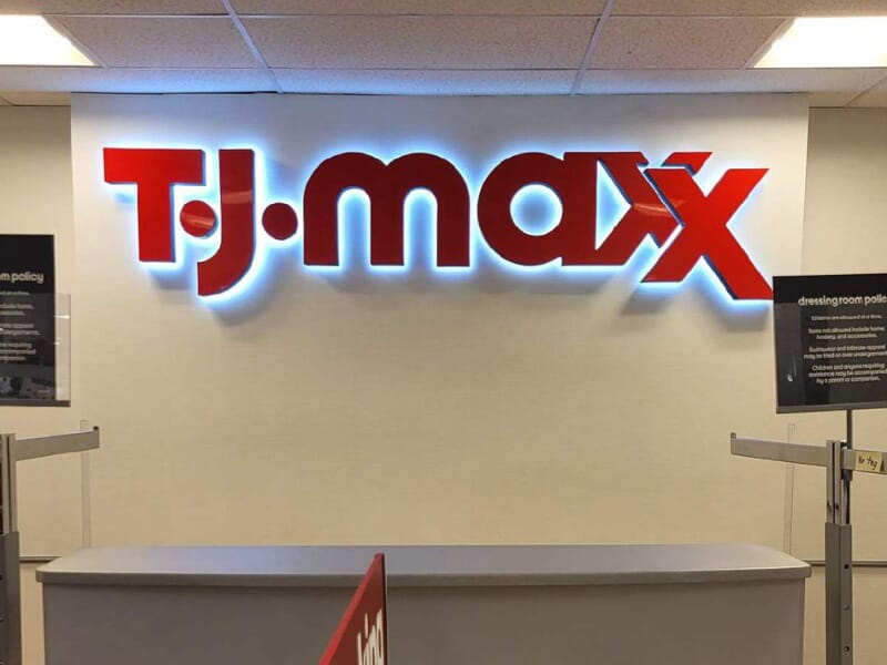 Channel Letters & Sign Cabinets